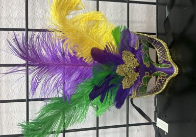 Venetian Mask with Center Feathers